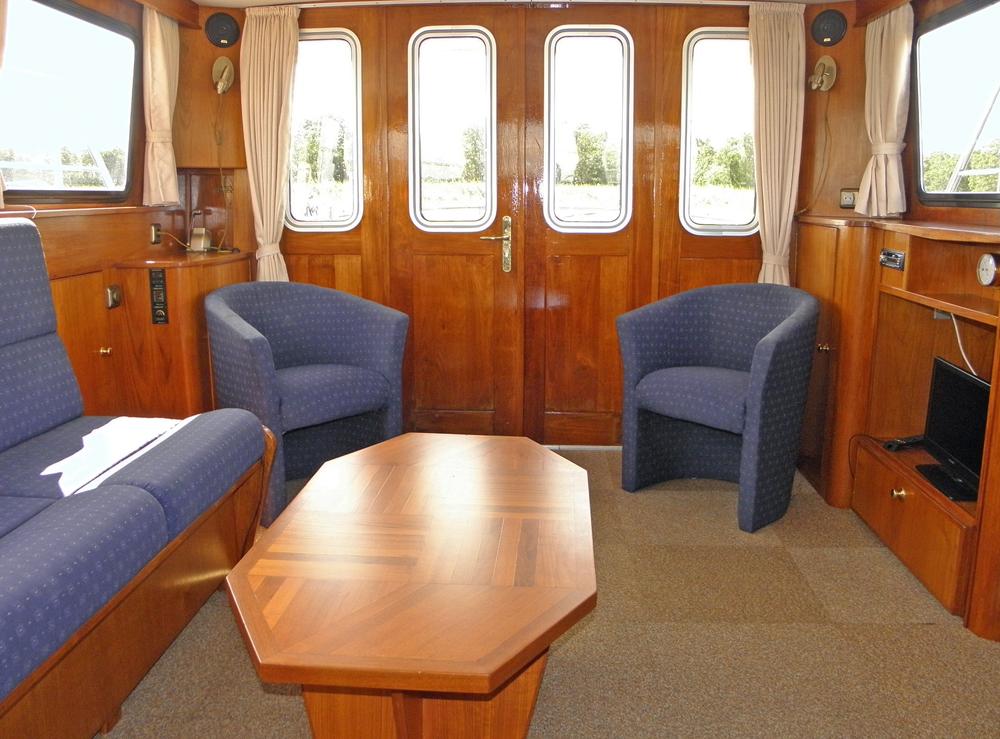 Steuerhaus, Innenausstattung